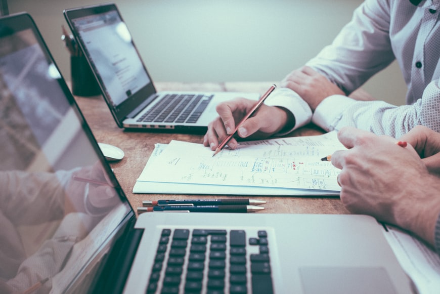 Analyzing competitors market 